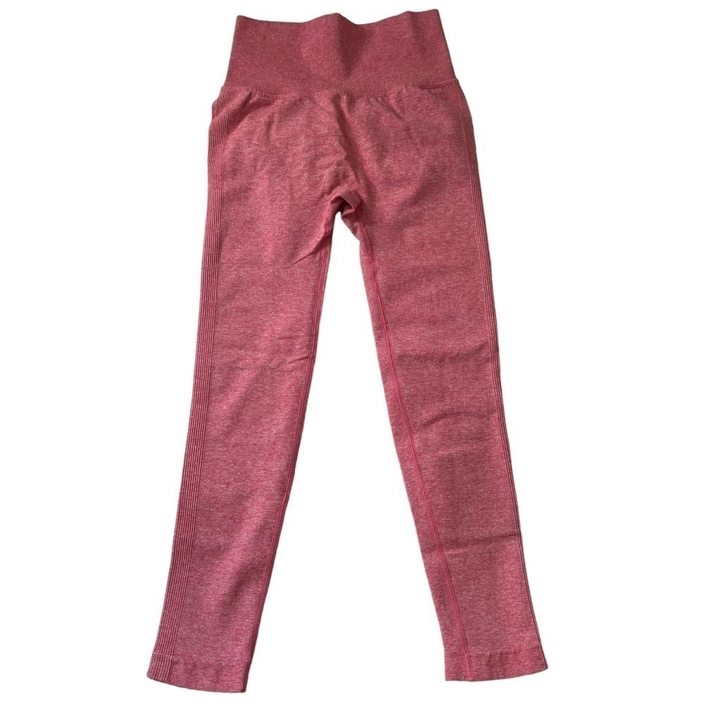 Seamless Booty Shaping Cropped Leggings Pink Size Medium